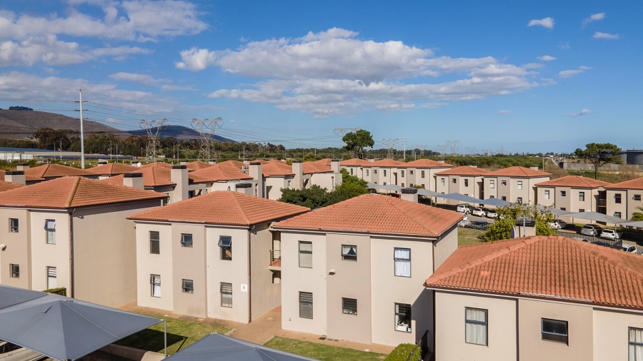 2 Bedroom Property for Sale in Burgundy Estate Western Cape